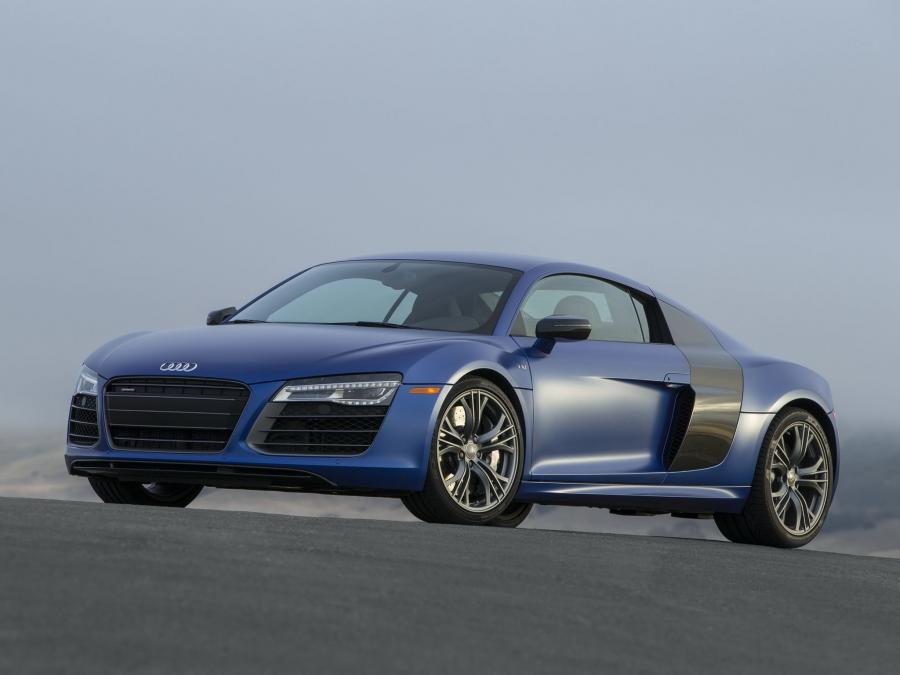  Audi R8 V10 Plus 2012 года  (NA) (фото 10 из 13)